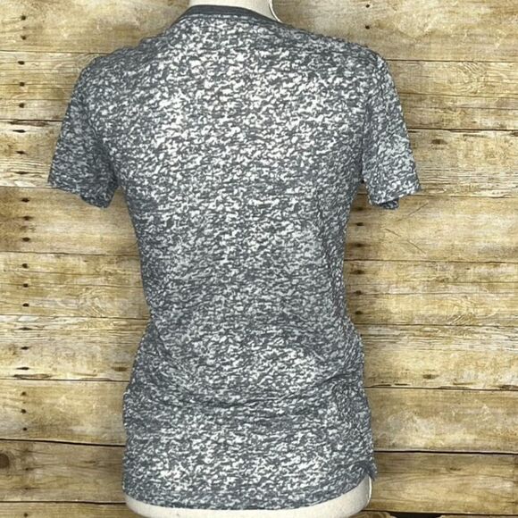 NIKE CHICAGO CUBS V-NECK BURNOUT SEMI-SHEER CASUAL GAMEDAY CUBBIES T-SHIRT MED - Picture 3 of 3